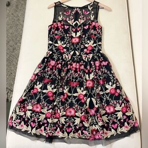 Shoshanna Dress - Women’s 6 Black - Embroidered Floral Fit and Flare Tulle